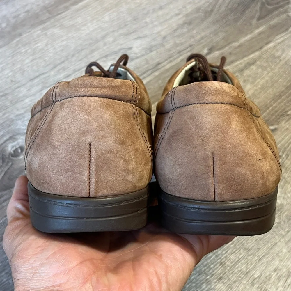SAS Siesta Brown Nubuck Leather Walking Shoes Flats Womens 8.5 W Tripad Comfort